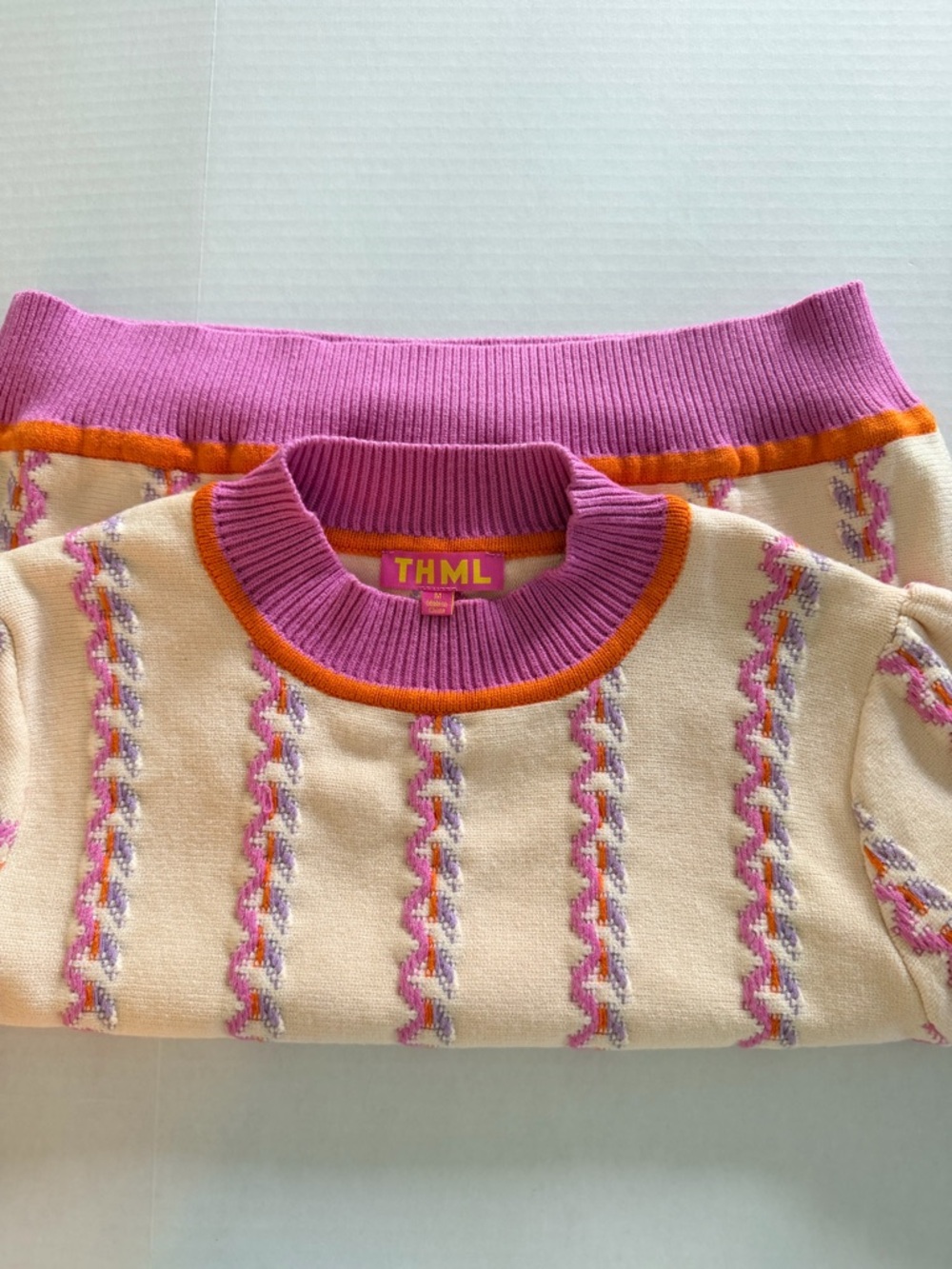 THML Multi-Pattern Short Sleeve Knit Sweater Cream with Pink and Orange Trim M - Picture 7 of 11